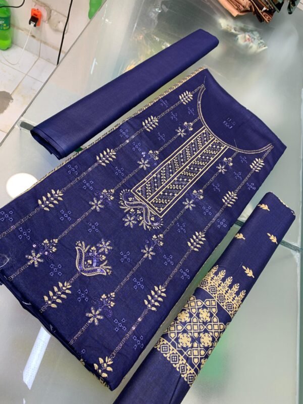 LAWN EMB. LAWN DUPATTA - Image 2