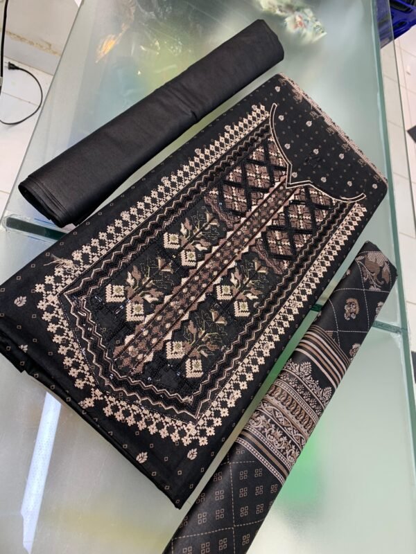 LAWN EMB. LAWN DUPATTA - Image 3