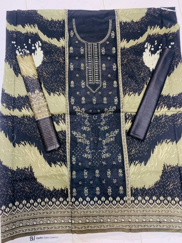LAWN EMB. LAWN DUPATTA - Image 5