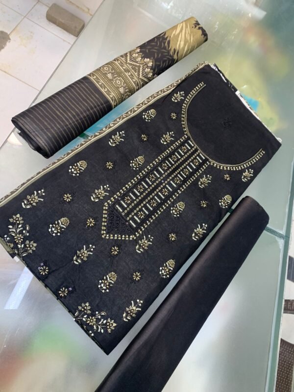 LAWN EMB. LAWN DUPATTA