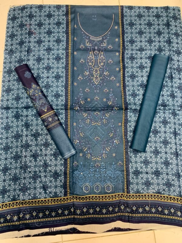 LAWN EMB. LAWN DUPATTA - Image 3